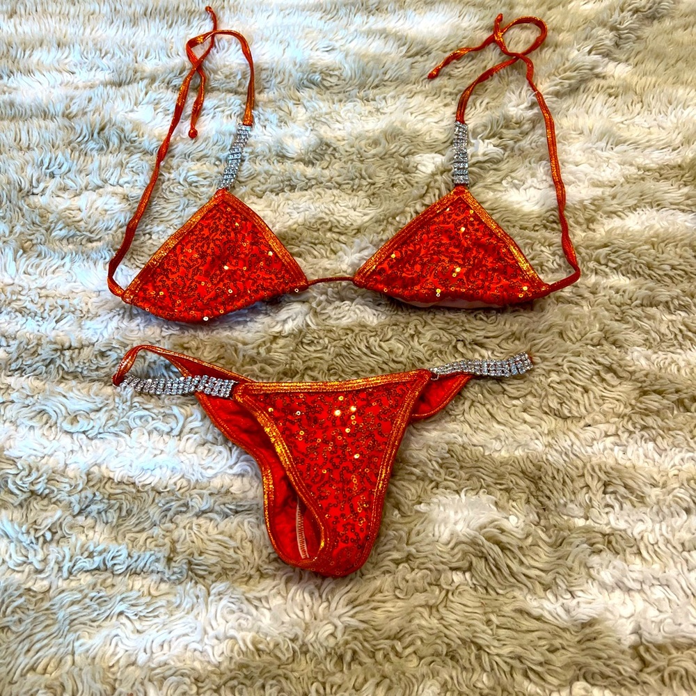 BLING scrunchy bottom competition suit